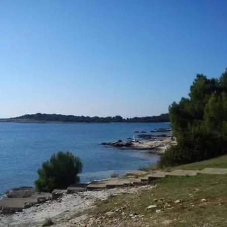 Mit Blick Auf Wasser By Interhome Banjole